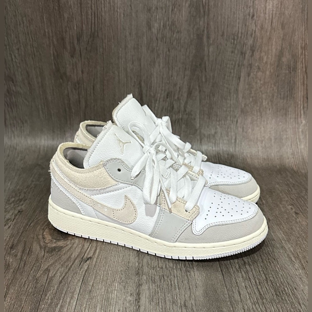 Womens Air Jordan 1 Low SE Craft GS 'Inside Out - Tech Grey'